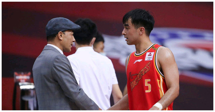 扑克游戏-西藏队防守稳固，擒敌重要比赛轻松取胜