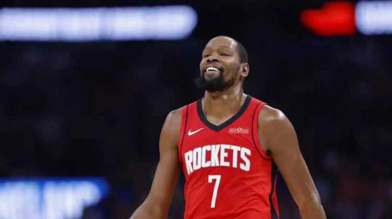 扑克游戏-包含火箭队关键时刻表现出色，取得反击胜利的词条